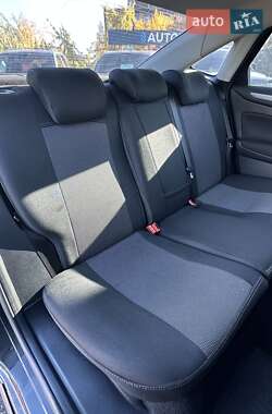 Седан Ford Mondeo 2011 в 