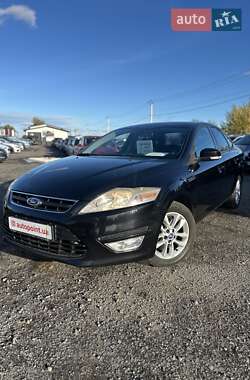 Седан Ford Mondeo 2011 в 