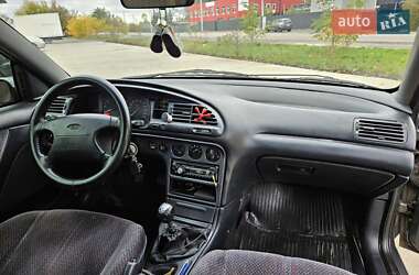 Седан Ford Mondeo 1993 в 