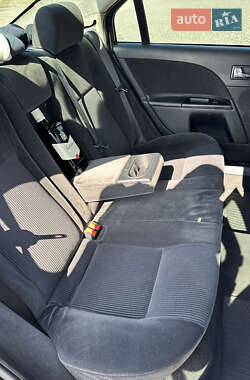 Седан Ford Mondeo 2004 в  фото 13 Седан Ford Mondeo 2004 в