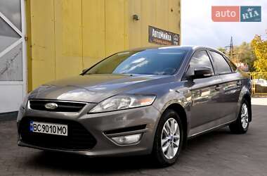 Седан Ford Mondeo 2011 в Львове