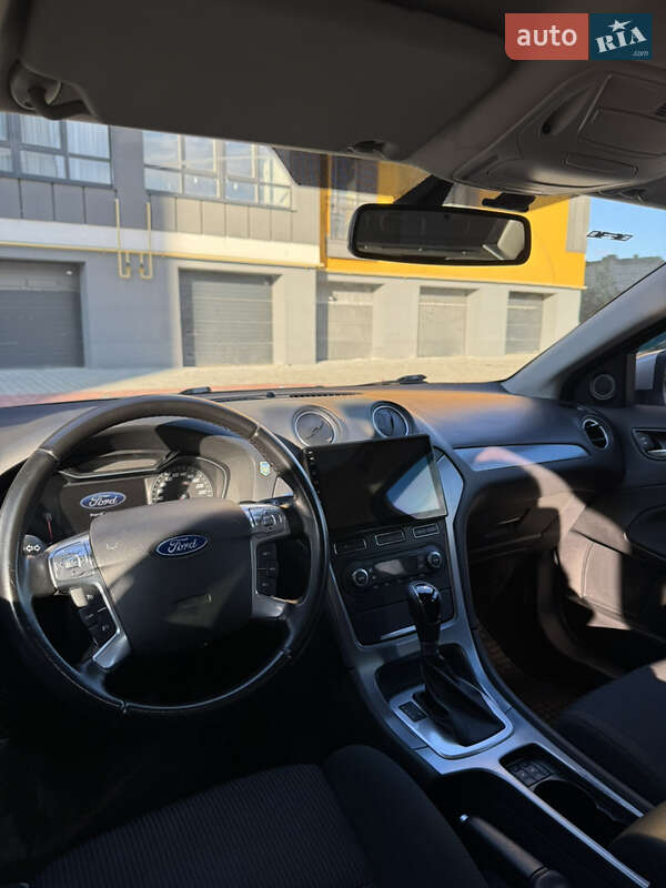 Седан Ford Mondeo 2011 в Ивано-Франковске