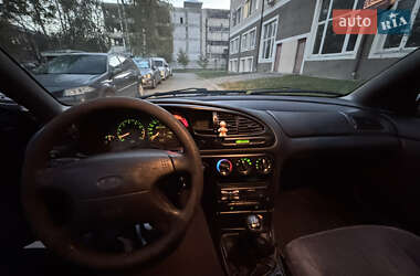Ліфтбек Ford Mondeo 1997 в 