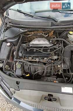 Лифтбек Ford Mondeo 2002 в  фото 18 Лифтбек Ford Mondeo 2002 в