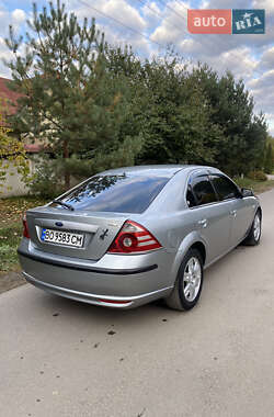Лифтбек Ford Mondeo 2006 в 