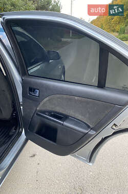 Лифтбек Ford Mondeo 2006 в 