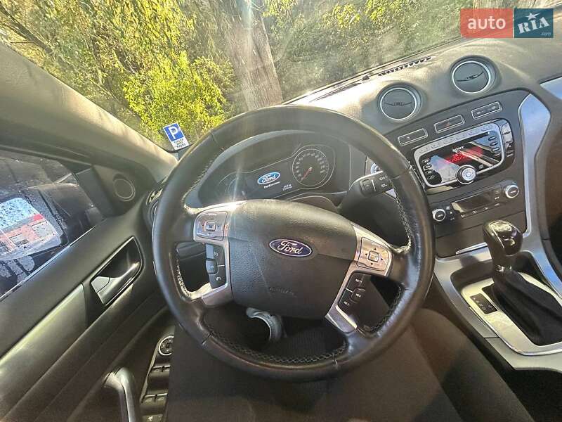 Седан Ford Mondeo 2012 в Хмельницькому