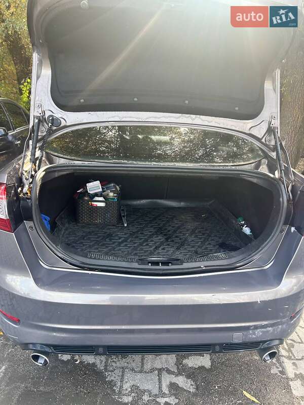 Седан Ford Mondeo 2012 в Хмельницькому