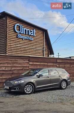 Универсал Ford Mondeo 2015 в 