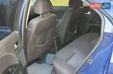 Седан Ford Mondeo 2001 в 