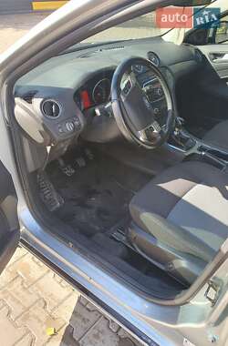 Седан Ford Mondeo 2012 в 
