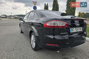 Ліфтбек Ford Mondeo 2011 в 