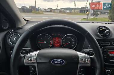Ліфтбек Ford Mondeo 2011 в 