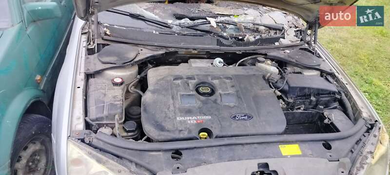 Ліфтбек Ford Mondeo 2002 в Козелеці фото Ліфтбек Ford Mondeo 2002 в Козелеці