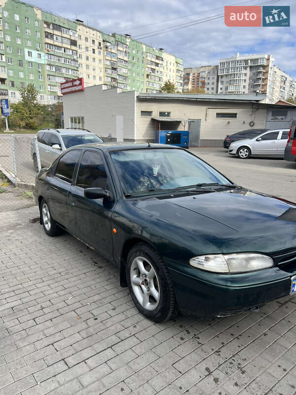 Лифтбек Ford Mondeo 1994 в Черновцах