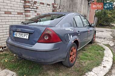 Лифтбек Ford Mondeo 2001 в 