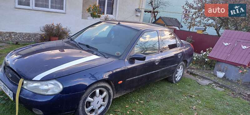Седан Ford Mondeo 1997 в  фото Седан Ford Mondeo 1997 в