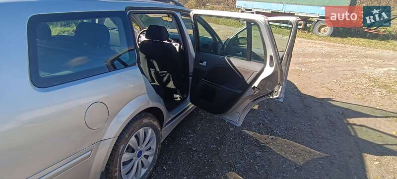 Універсал Ford Mondeo 2002 в Путилі