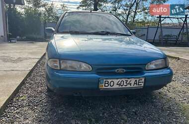 Лифтбек Ford Mondeo 1993 в 