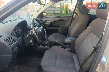 Универсал Ford Mondeo 2003 в  фото 25 Универсал Ford Mondeo 2003 в