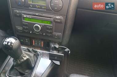 Универсал Ford Mondeo 2003 в  фото 32 Универсал Ford Mondeo 2003 в