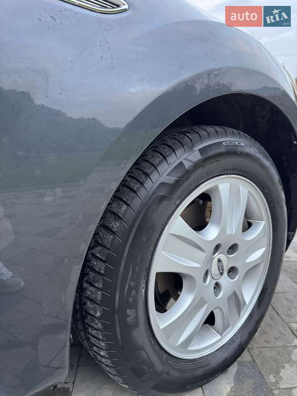 Лифтбек Ford Mondeo 2007 в Тячеве