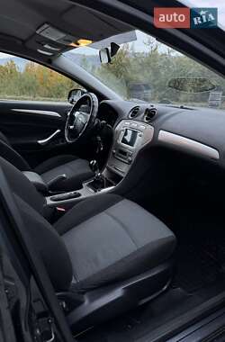 Лифтбек Ford Mondeo 2007 в 
