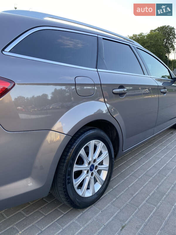 Универсал Ford Mondeo 2012 в Ровно