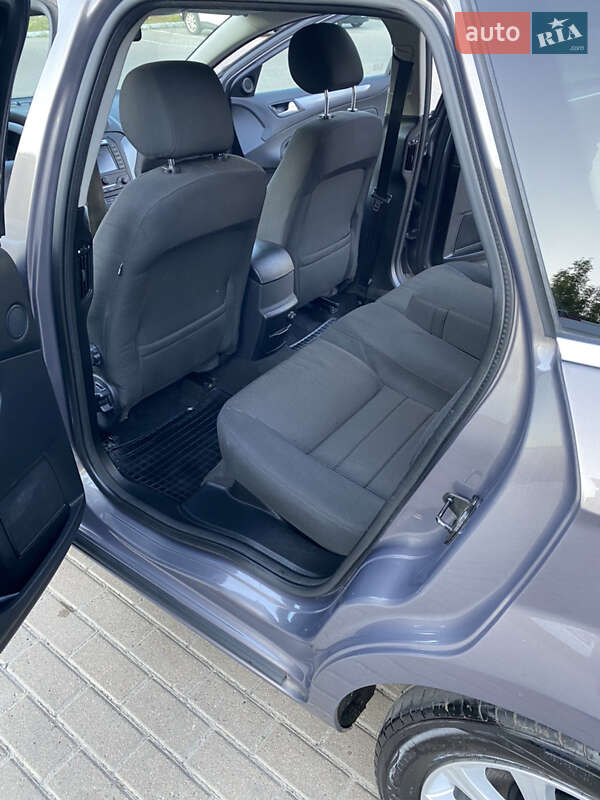 Универсал Ford Mondeo 2012 в Ровно