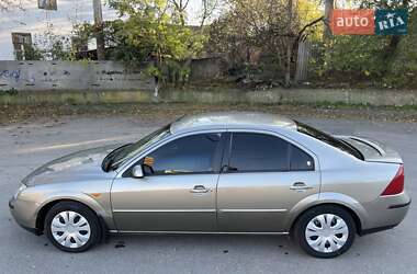 Седан Ford Mondeo 2002 в  фото 22 Седан Ford Mondeo 2002 в