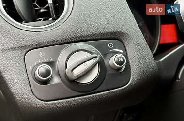 Седан Ford Mondeo 2011 в  фото 16 Седан Ford Mondeo 2011 в