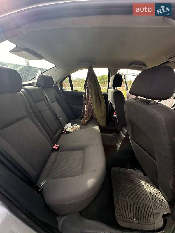 Седан Ford Mondeo 2001 в Кам'янському фото 19 Седан Ford Mondeo 2001 в Кам'янському