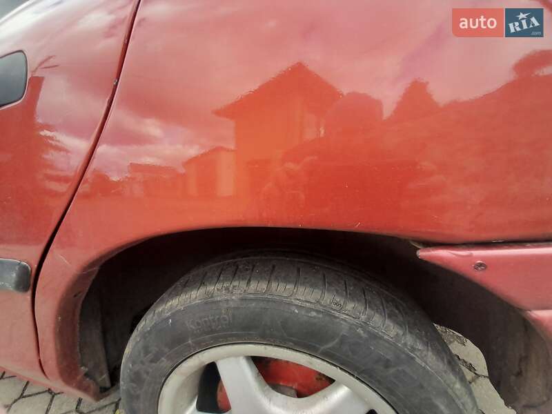 Седан Ford Mondeo 1993 в Луцке