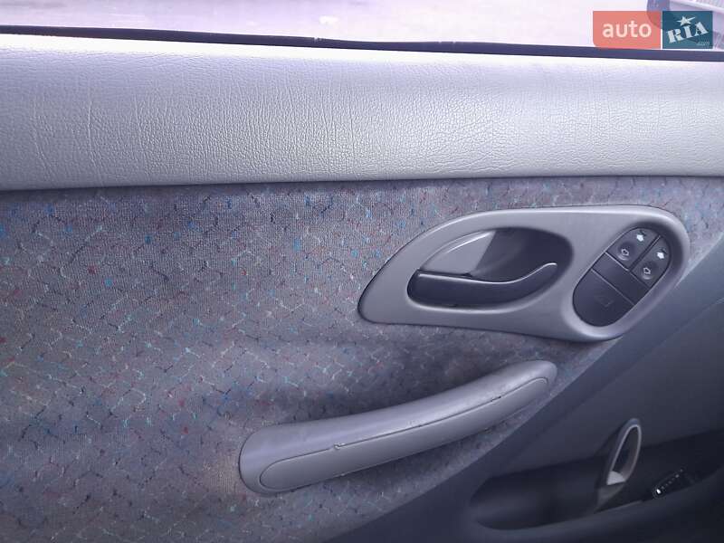 Седан Ford Mondeo 1993 в Луцке