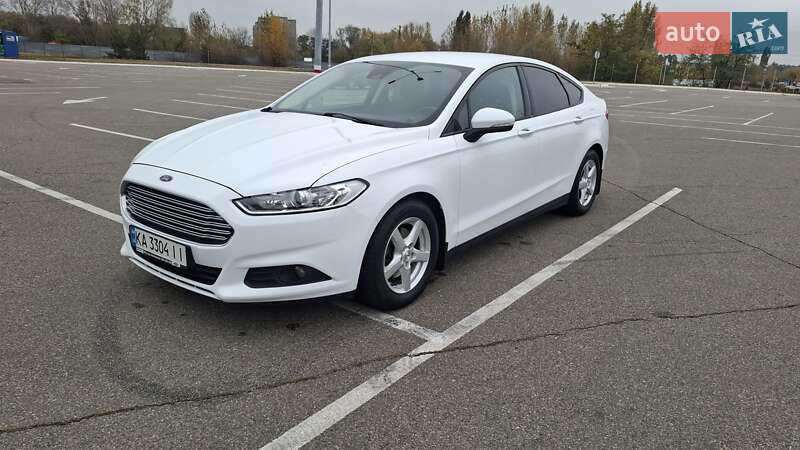 Лифтбек Ford Mondeo 2016 в Киеве