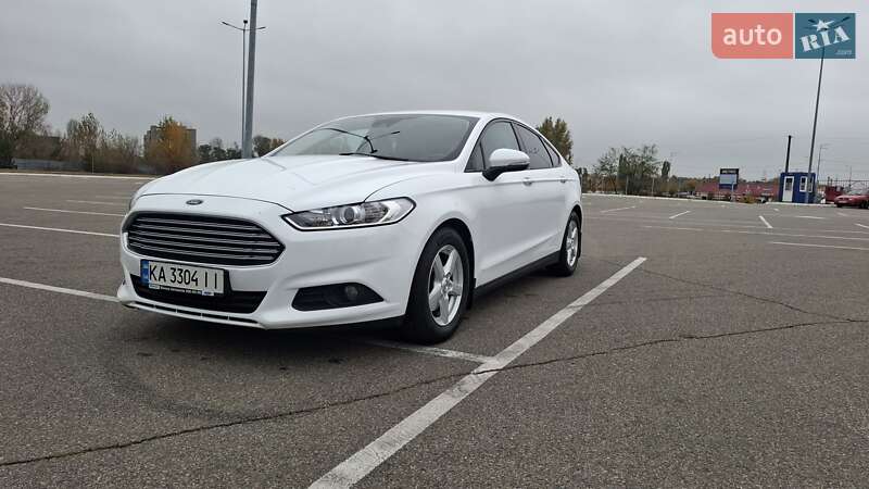 Лифтбек Ford Mondeo 2016 в Киеве