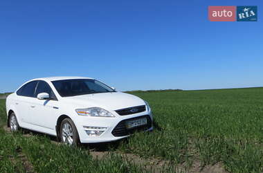 Седан Ford Mondeo 2012 в Сумах