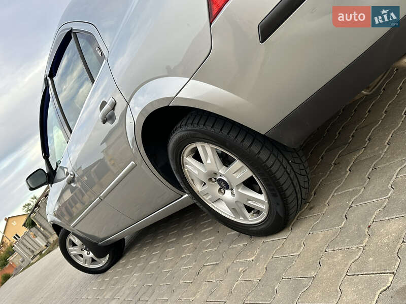 Седан Ford Mondeo 2005 в Одессе