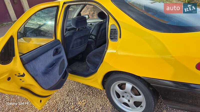 Лифтбек Ford Mondeo 1993 в Коростене фото 10 Лифтбек Ford Mondeo 1993 в Коростене