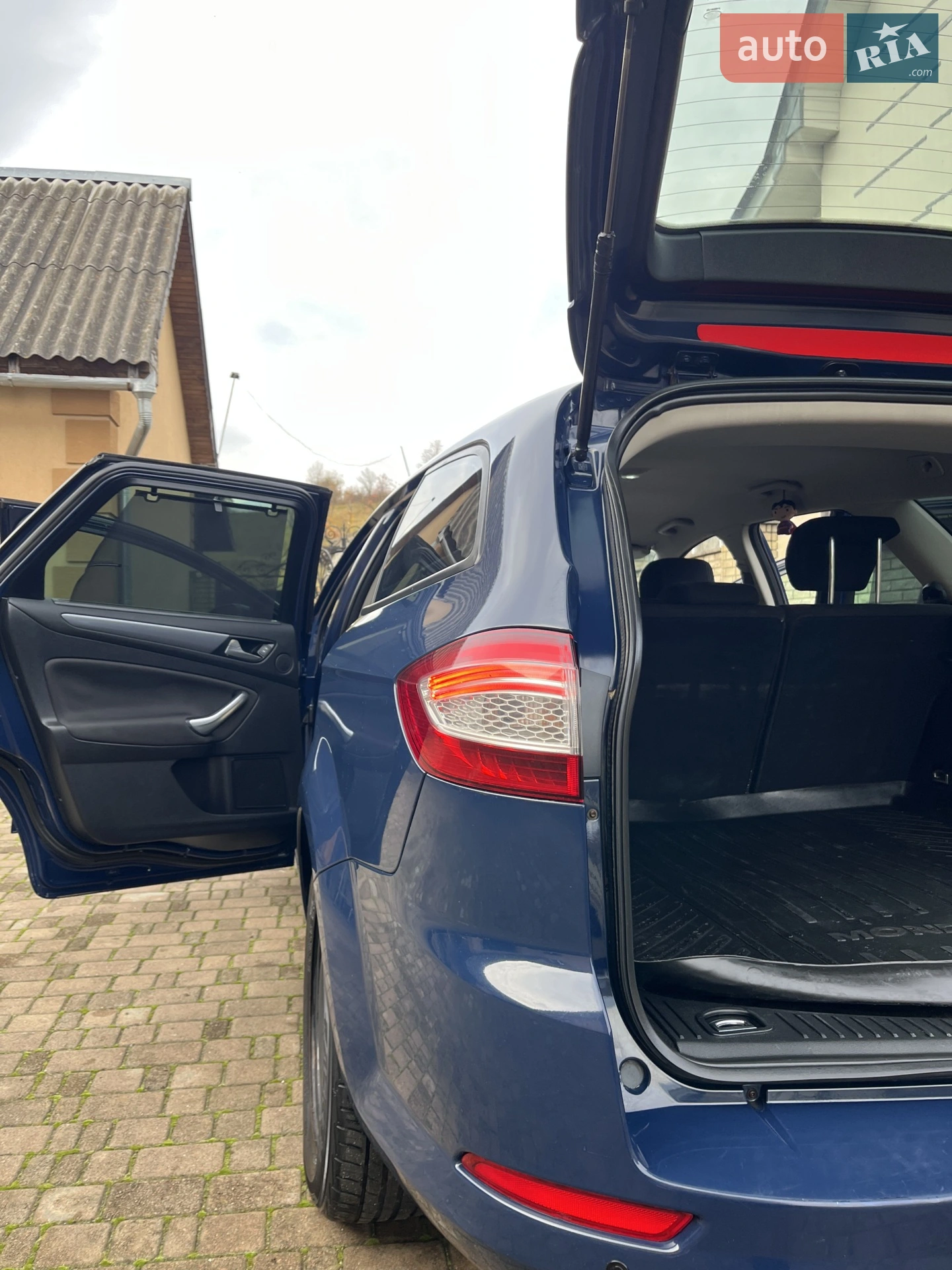 2010 Ford Mondeo - мініатюра 6