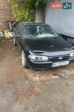 Седан Ford Mondeo 1993 в Полтаве