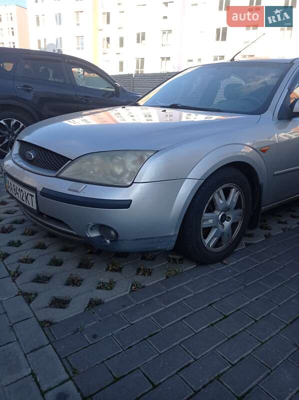 Седан Ford Mondeo 2003 в Києві