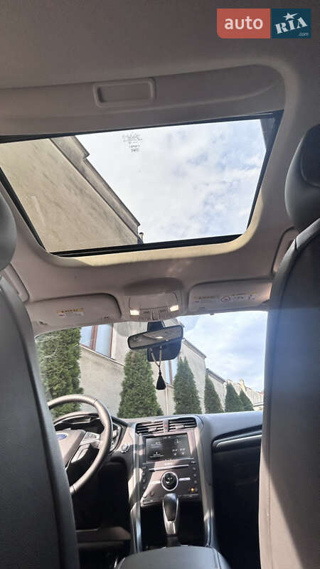 Седан Ford Mondeo 2016 в Мукачево