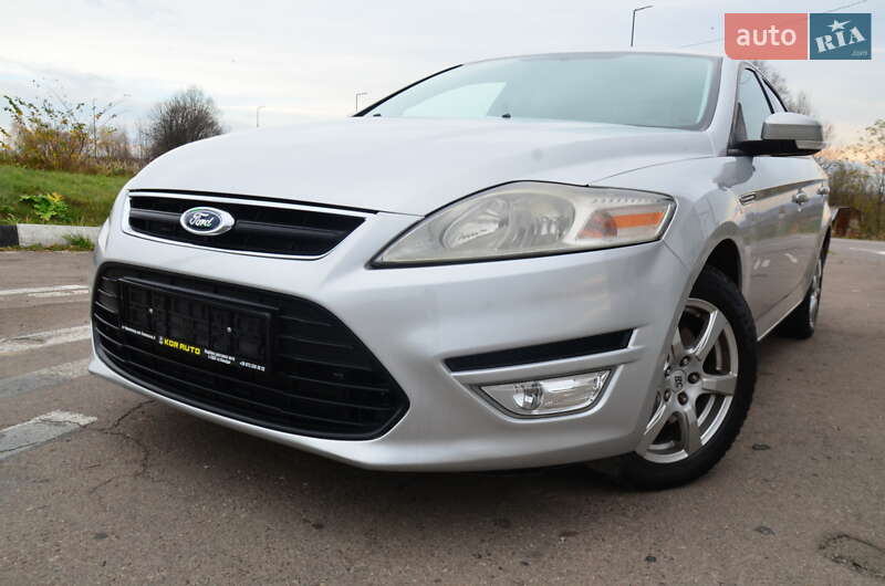 Седан Ford Mondeo 2013 в Дрогобыче