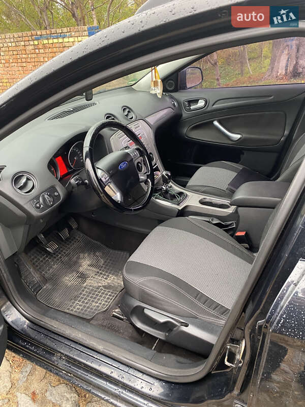 Універсал Ford Mondeo 2008 в Кореці фото 6 Універсал Ford Mondeo 2008 в Кореці