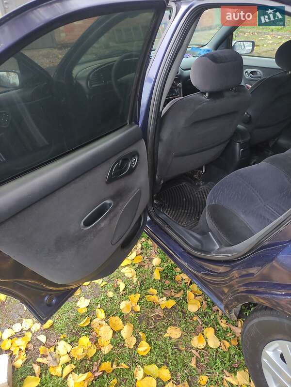Лифтбек Ford Mondeo 1995 в Виннице