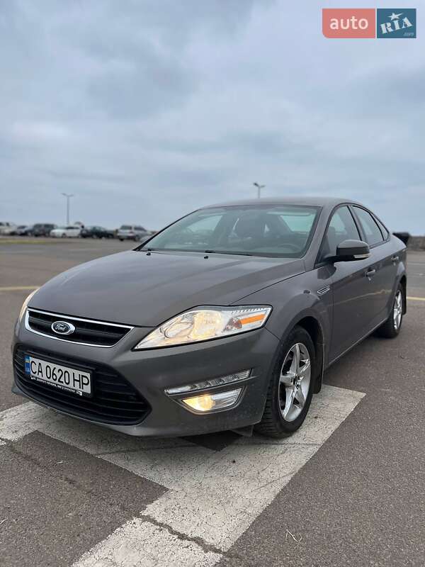 Седан Ford Mondeo 2012 в Черкассах