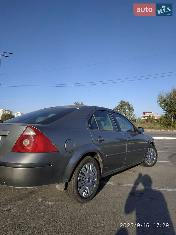 Лифтбек Ford Mondeo 2001 в Киеве