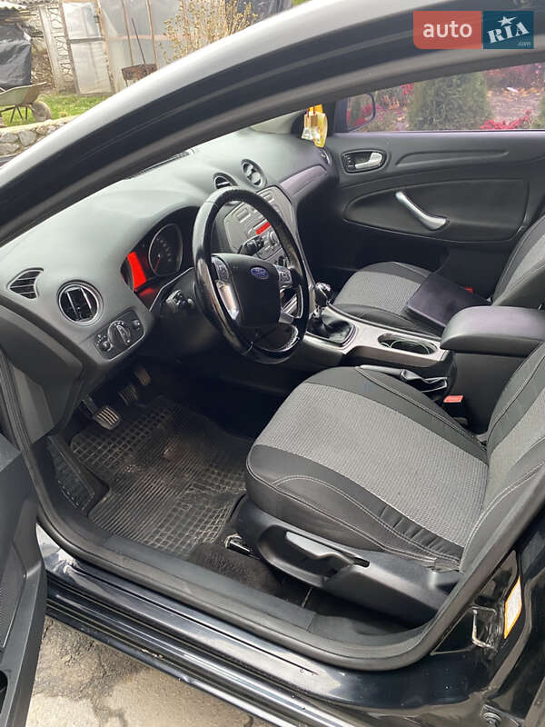 Універсал Ford Mondeo 2008 в Кореці фото 12 Універсал Ford Mondeo 2008 в Кореці