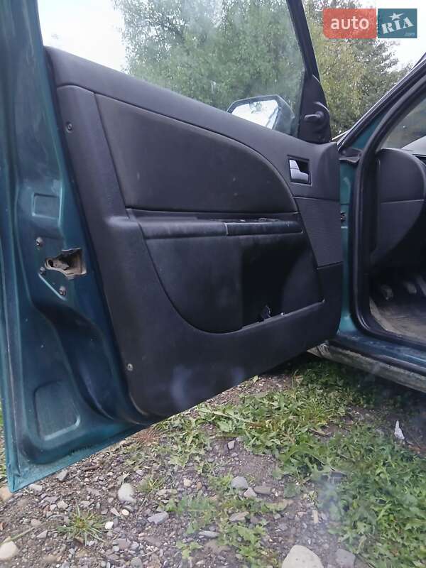 Универсал Ford Mondeo 2001 в Ивано-Франковске